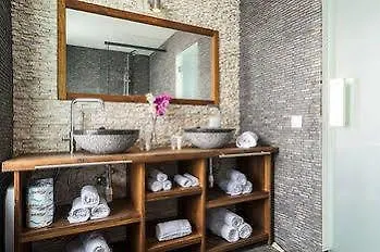 アパートホテル Piscadera Seaview Apartments ウィレムスタッド